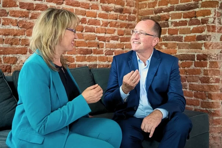 Carola Battistini-Goldmund und Ronald Battistini im Gespräch, Feature-Foto Beratung